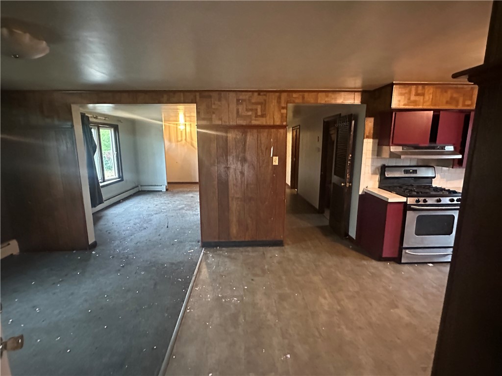 39 Locust Street Pawtucket, RI 02860 - Photo 7 of 25