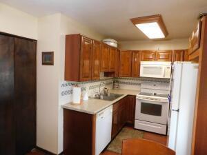3940 Hillman Road West Columbus, OH 43207 - Photo 6 of 25