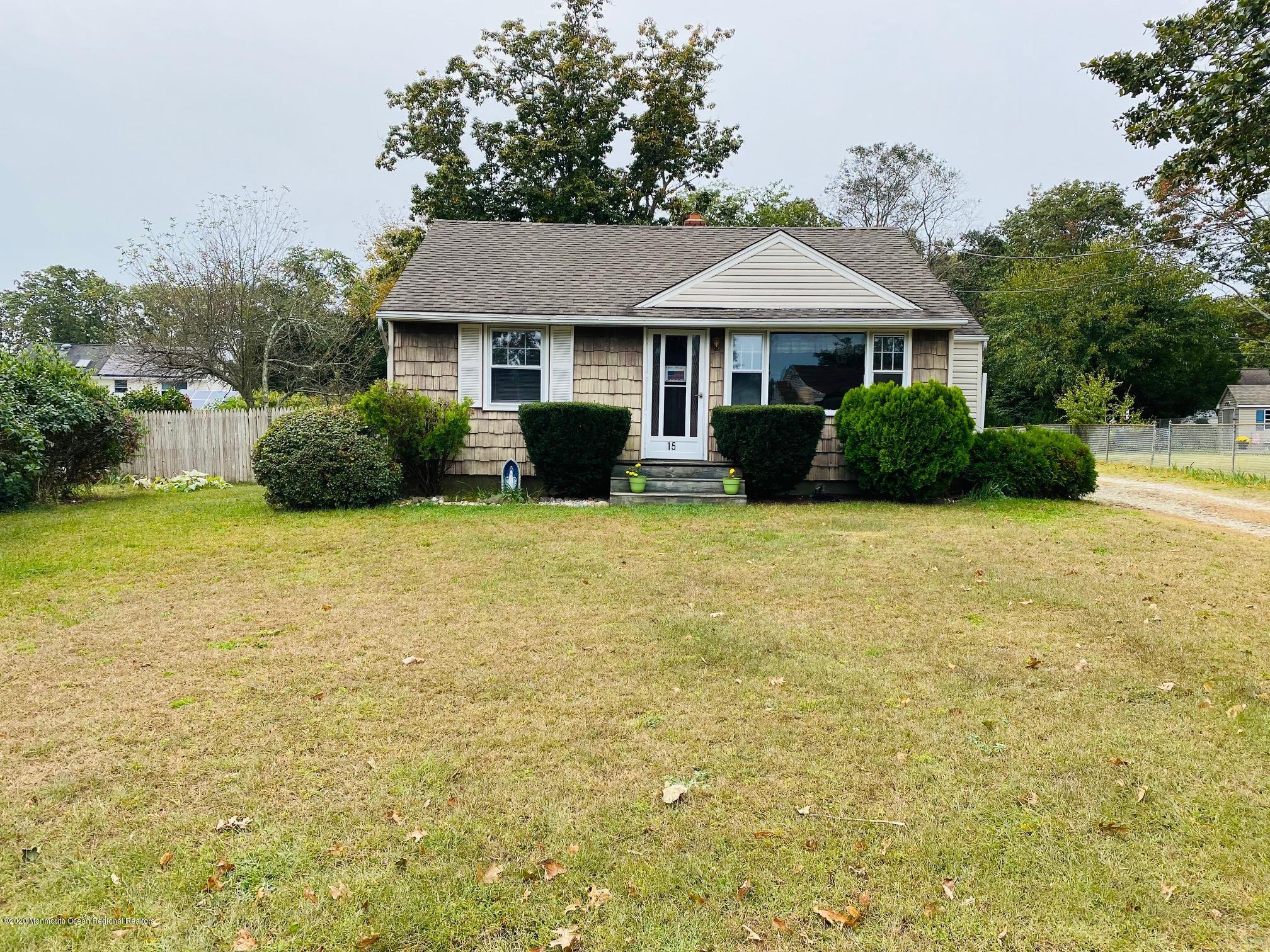 15 Hemlock Road Howell, NJ 07731 - Photo 1 of 3 IMG_5450