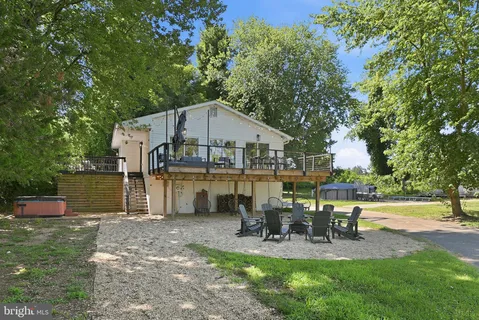 $1,750,000 | 1100 Cataway Place, Bryans Road, MD 20616