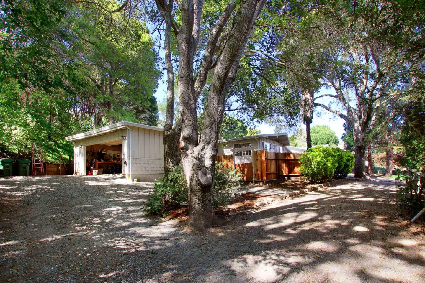 479 McDonald Road Aptos, CA 95003 - Photo 5 of 36 Gallery Image 5