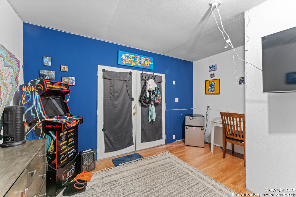 1410 Kayton Avenue San Antonio, TX 78210 - Photo 26 of 28 a view of a room with gym equipment