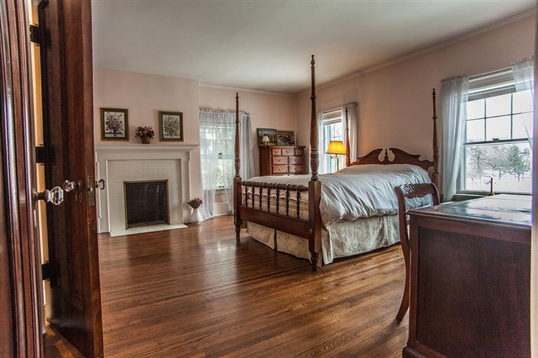 1710 Cambridge Road Ann Arbor, MI 48104 - Photo 26 of 46 Photo 26