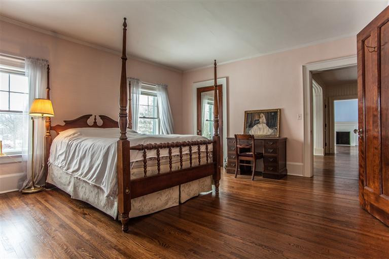 1710 Cambridge Road Ann Arbor, MI 48104 - Photo 27 of 46 Photo 27