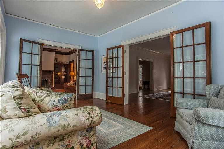 1710 Cambridge Road Ann Arbor, MI 48104 - Photo 10 of 46 Photo 10