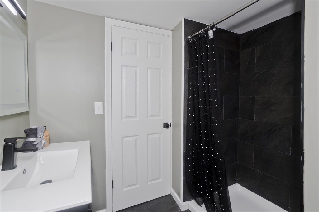 1362 Page Boulevard Springfield, MA 01104 - Photo 19 of 23 Gallery Image 19