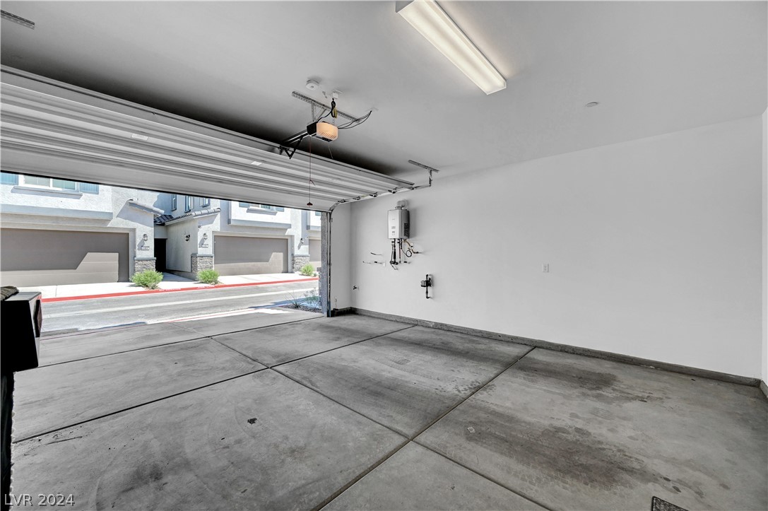 7232 North Decatur Boulevard, Unit 3 North Las Vegas, NV 89084 - Photo 33 of 38