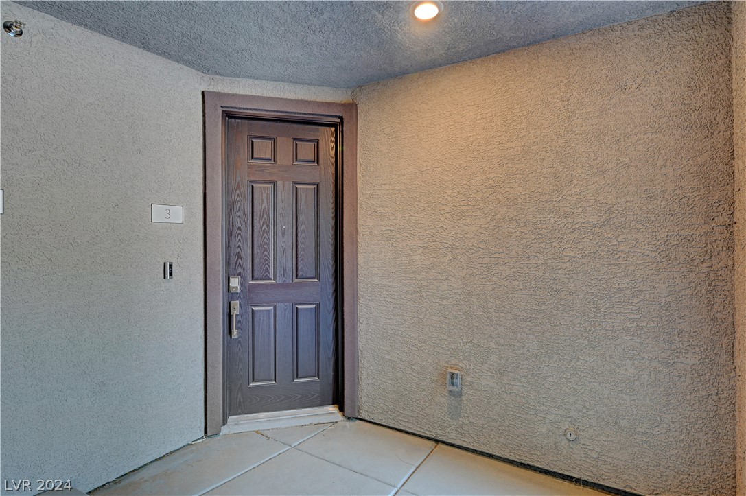 7232 North Decatur Boulevard, Unit 3 North Las Vegas, NV 89084 - Photo 7 of 38