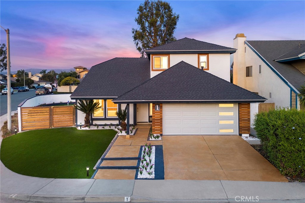 1 Field Irvine, CA 92620 - Photo 1 of 1 a front view of a house with a yard