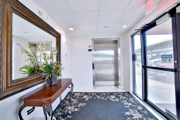 $1,475 | 6611 West Sam Houston Parkway South, Unit 1F, Houston, TX 77036