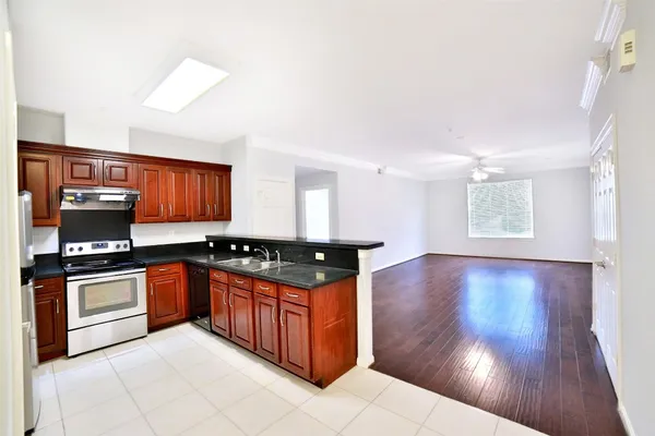 $1,475 | 6611 West Sam Houston Parkway South, Unit 1F, Houston, TX 77036