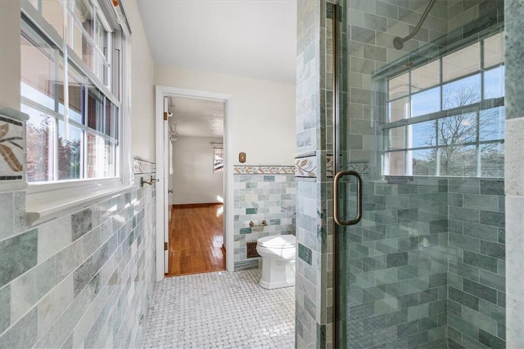251 Shafer Road Coraopolis, PA 15108 - Photo 17 of 34 Gallery Image 17
