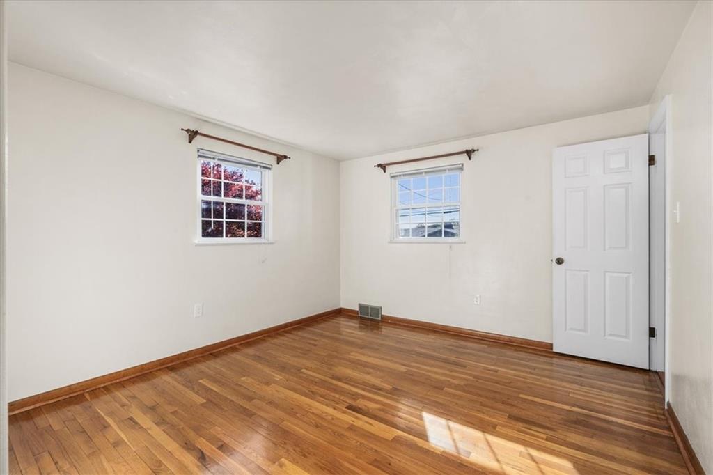 251 Shafer Road Coraopolis, PA 15108 - Photo 19 of 34 Gallery Image 19