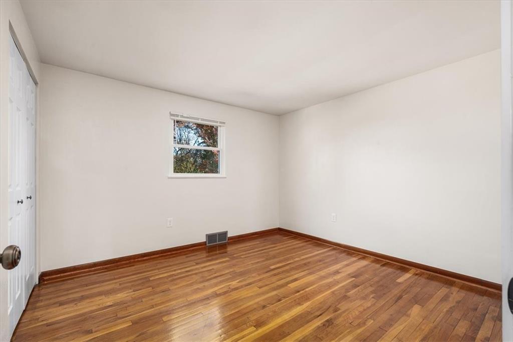 251 Shafer Road Coraopolis, PA 15108 - Photo 21 of 34 Gallery Image 21