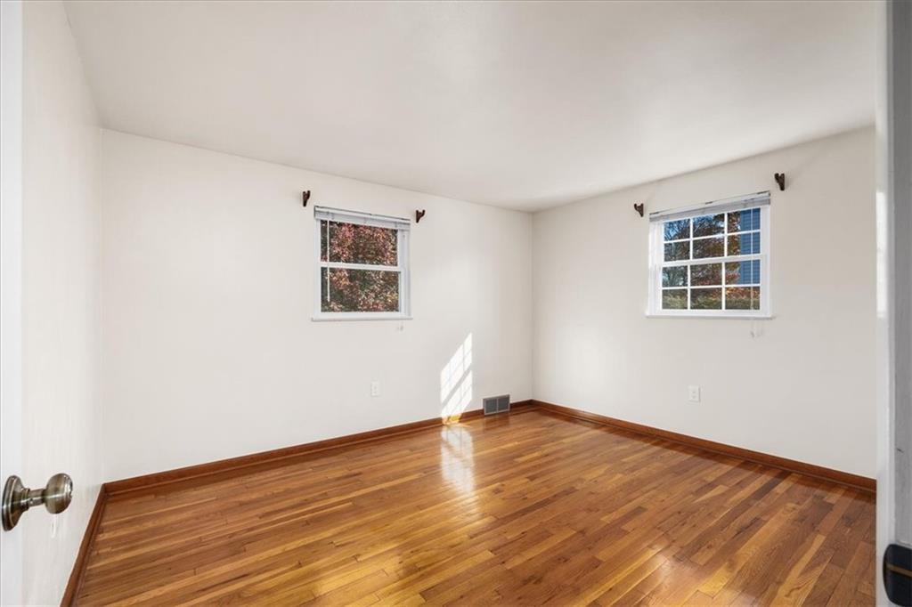 251 Shafer Road Coraopolis, PA 15108 - Photo 23 of 34 Gallery Image 23