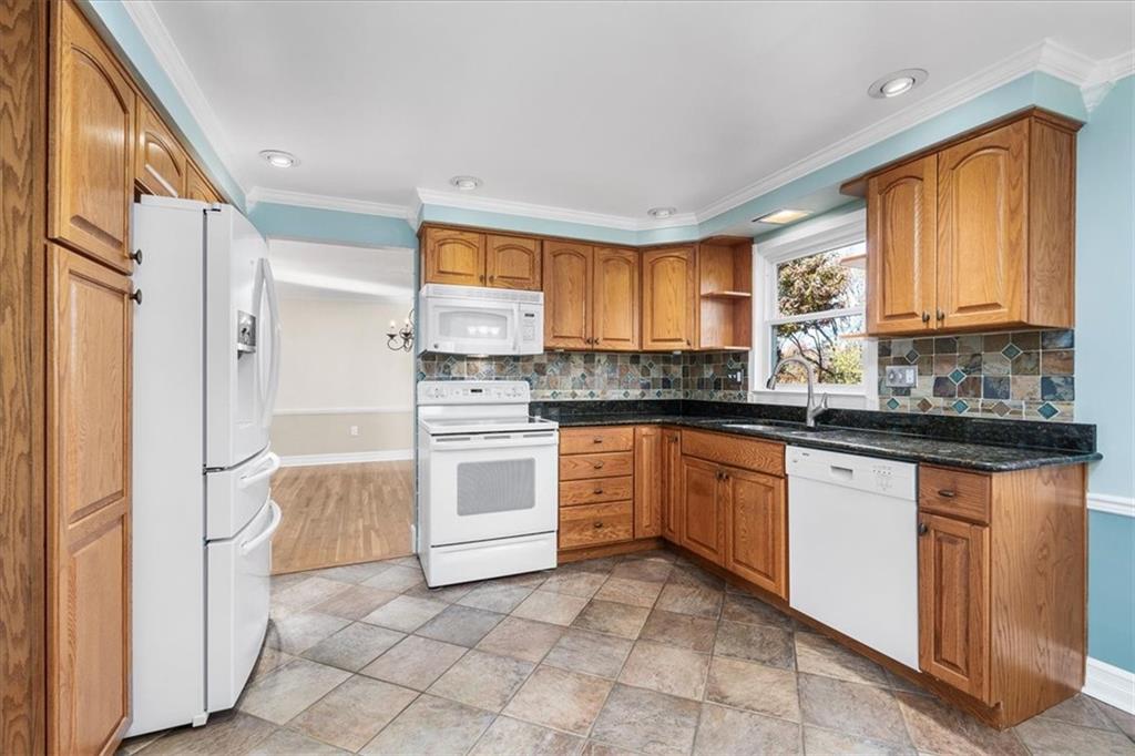 251 Shafer Road Coraopolis, PA 15108 - Photo 9 of 34 Gallery Image 9