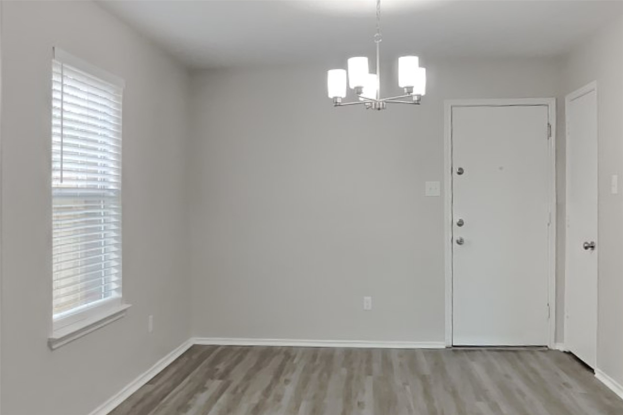 4102 Sand Ripple Lane Katy, TX 77449 - Photo 5 of 20