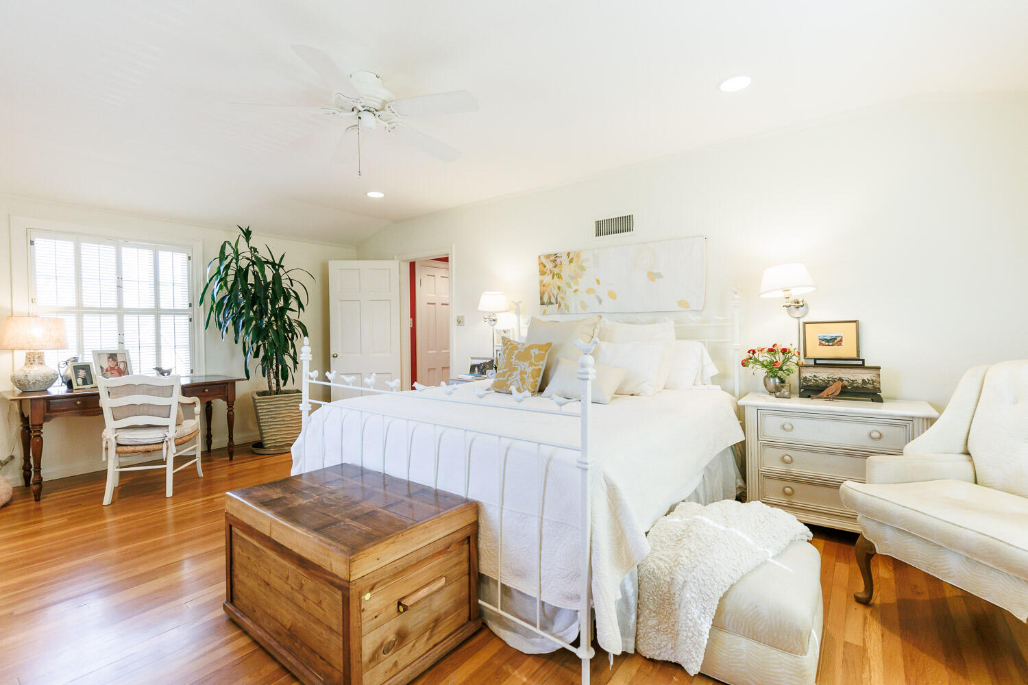 2607 22nd Street Lubbock, TX 79410 - Photo 43 of 87 a living room with furniture and a table