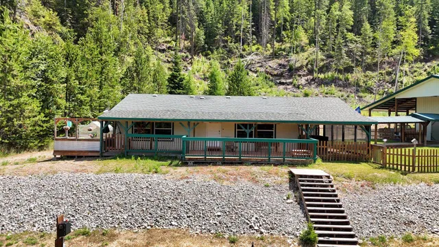 $422,500 | 281 Yocum Lk Road, Ione, WA 99139