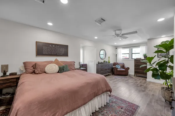 a view of livingroom with furniture and workspace