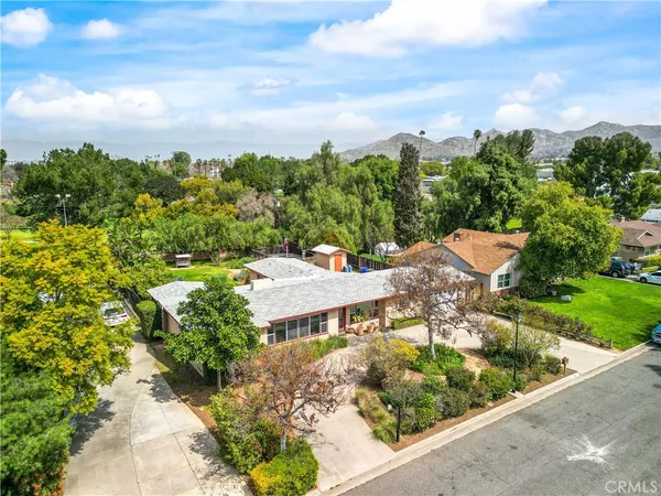 $749,000 | 1965 Prince Albert Drive, Riverside, CA 92507