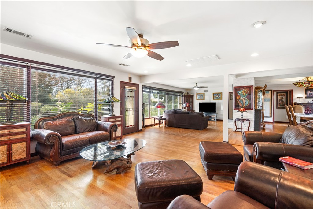 1965 Prince Albert Drive Riverside, CA 92507 - Photo 18 of 38