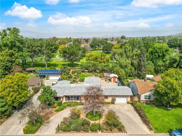 $749,000 | 1965 Prince Albert Drive, Riverside, CA 92507