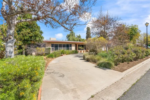 $749,000 | 1965 Prince Albert Drive, Riverside, CA 92507