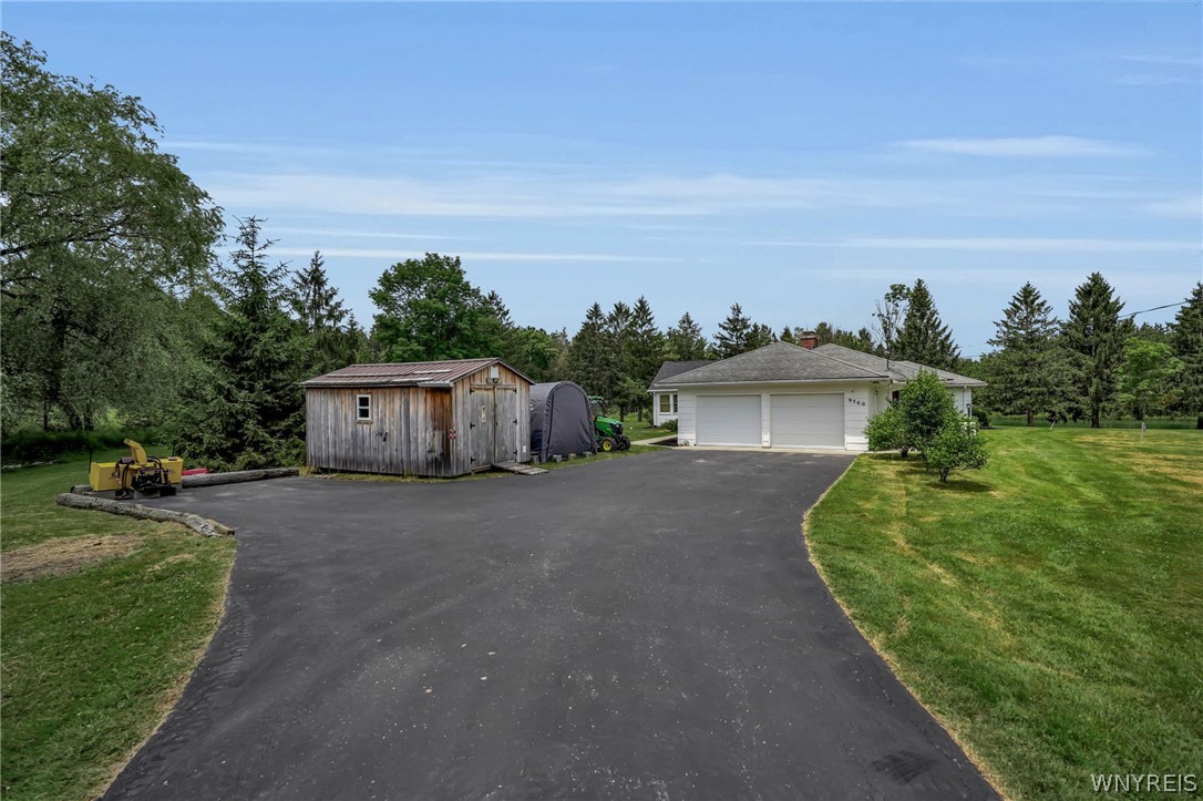9560 Savage Road Holland, NY 14080 - Photo 5 of 50
