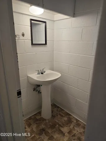 $249,000 | 300 Maple Street North, Ahoskie, NC 27910