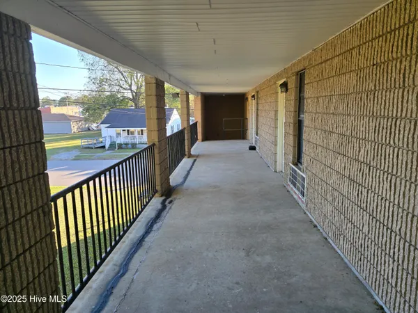 $235,000 | 300 Maple Street North, Ahoskie, NC 27910