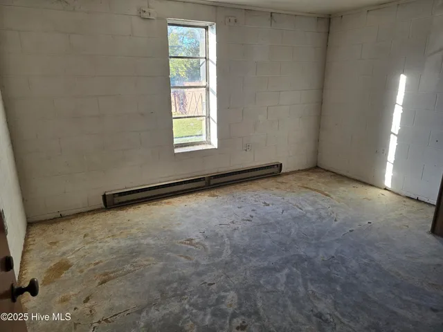 $249,000 | 300 Maple Street North, Ahoskie, NC 27910