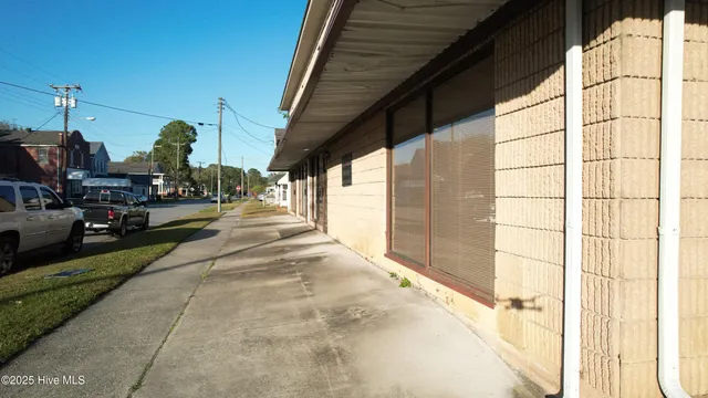 $249,000 | 300 Maple Street North, Ahoskie, NC 27910