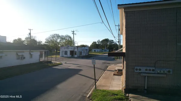 $235,000 | 300 Maple Street North, Ahoskie, NC 27910