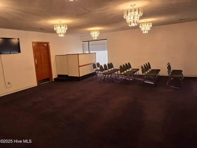 $249,000 | 300 Maple Street North, Ahoskie, NC 27910