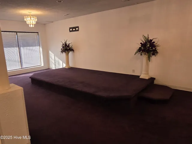 $249,000 | 300 Maple Street North, Ahoskie, NC 27910