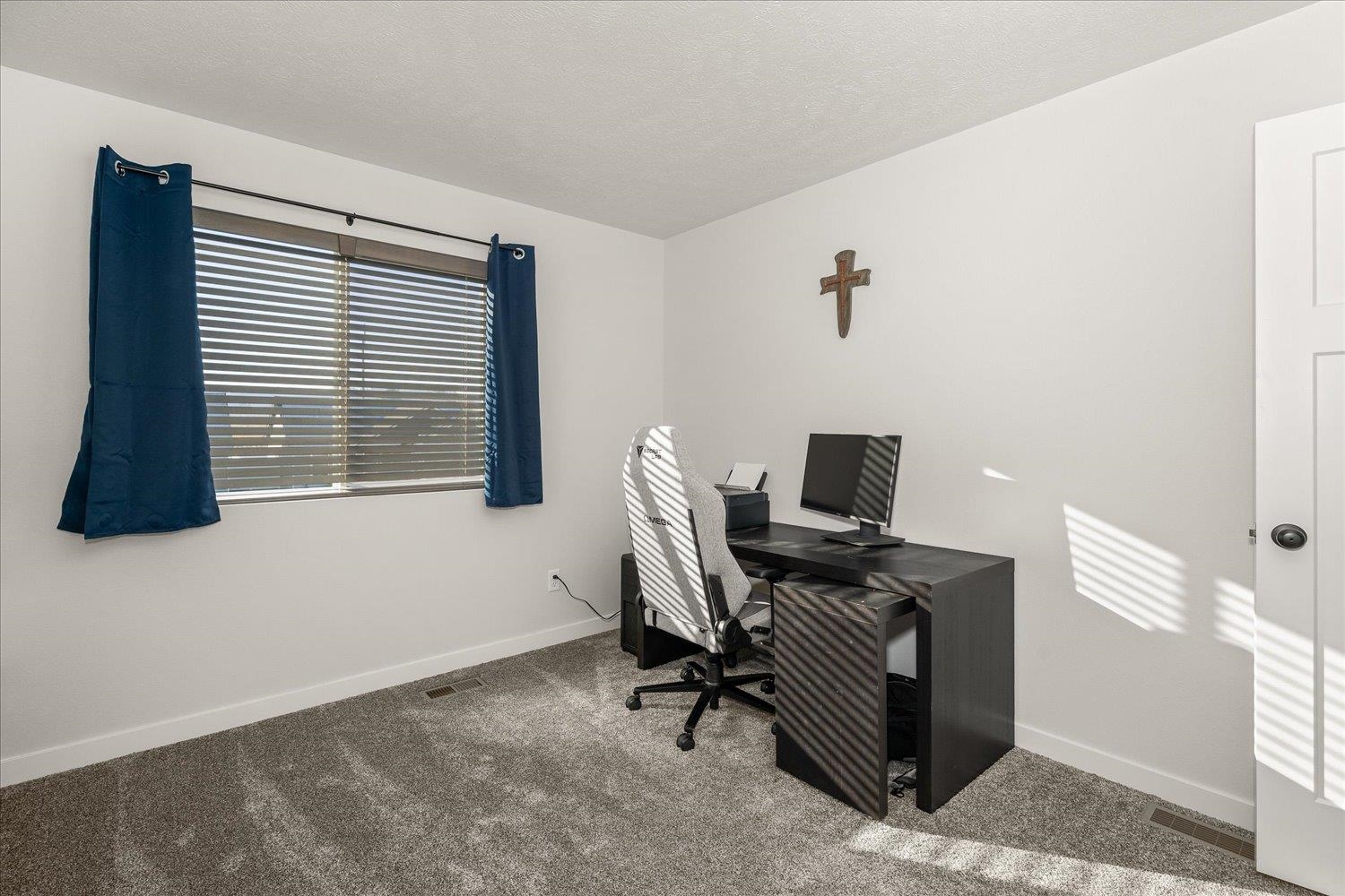 10504 West Lingonberry Road Cheney, WA 99004 - Photo 27 of 38