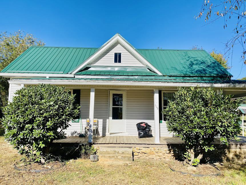 116 Cecil Vanhuss Road Elizabethton, TN 37643 - Photo 1 of 6 0