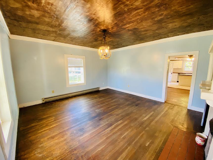 116 Cecil Vanhuss Road Elizabethton, TN 37643 - Photo 2 of 6 1