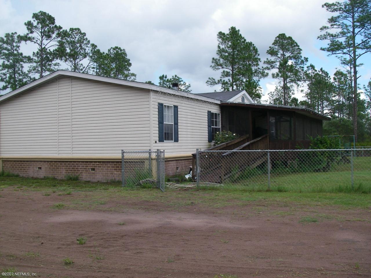 116 Camp Road Palatka, FL 32177 - Photo 4 of 4 side view
