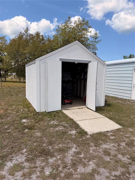 472 Shaw Lake Road Pierson, FL 32180 - Photo 21 of 36