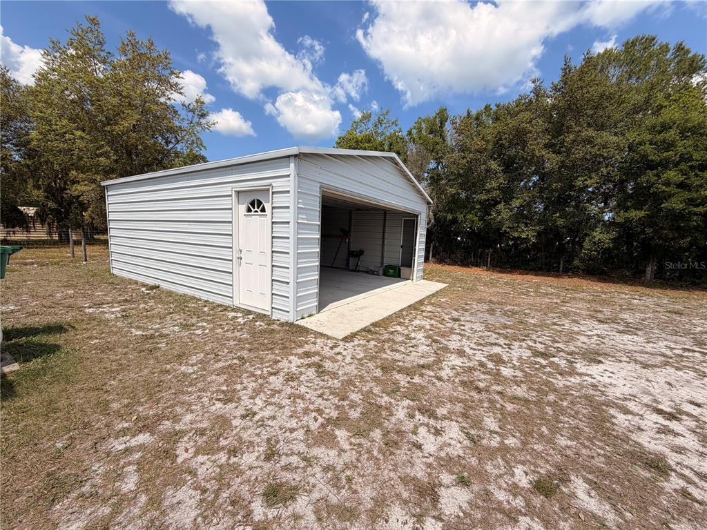 472 Shaw Lake Road Pierson, FL 32180 - Photo 23 of 36