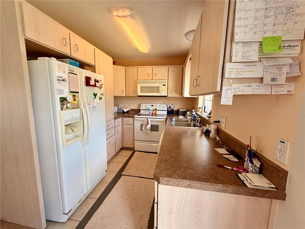 472 Shaw Lake Road Pierson, FL 32180 - Photo 3 of 36