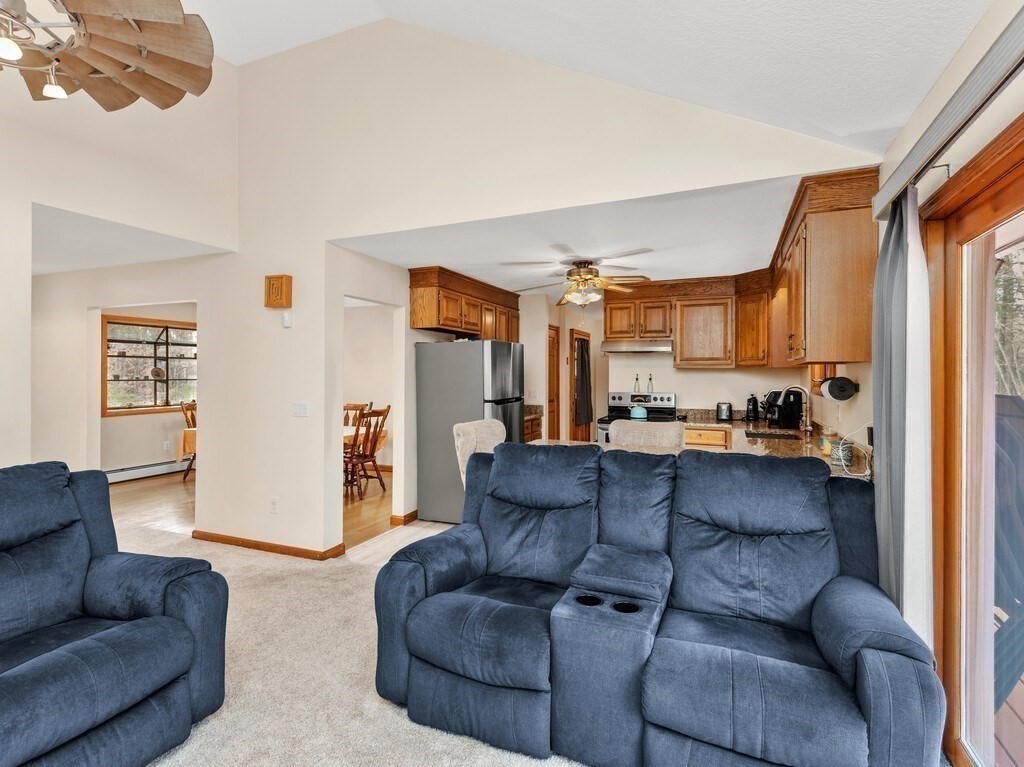 164 Berry Corner Road Charlton, MA 01507 - Photo 13 of 40 Gallery Image 13