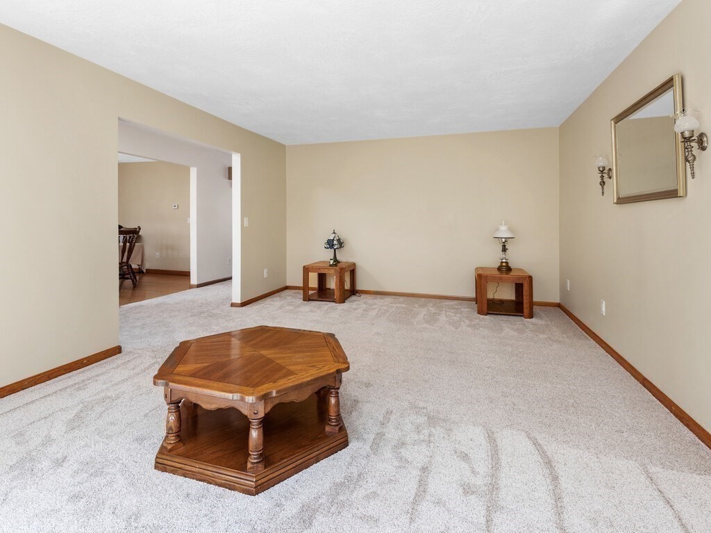 164 Berry Corner Road Charlton, MA 01507 - Photo 17 of 40 Gallery Image 17
