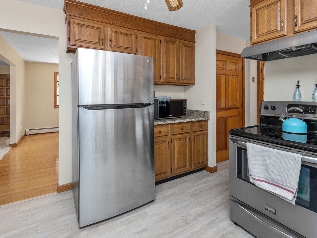 164 Berry Corner Road Charlton, MA 01507 - Photo 5 of 40 Gallery Image 5