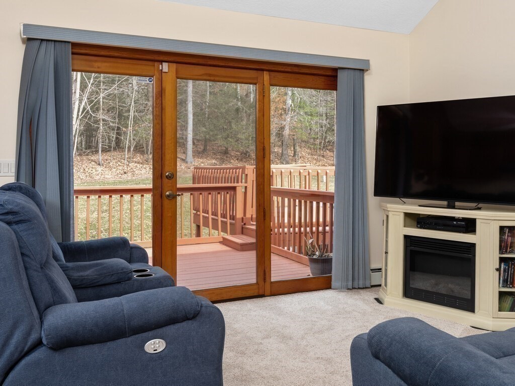 164 Berry Corner Road Charlton, MA 01507 - Photo 9 of 40 Gallery Image 9