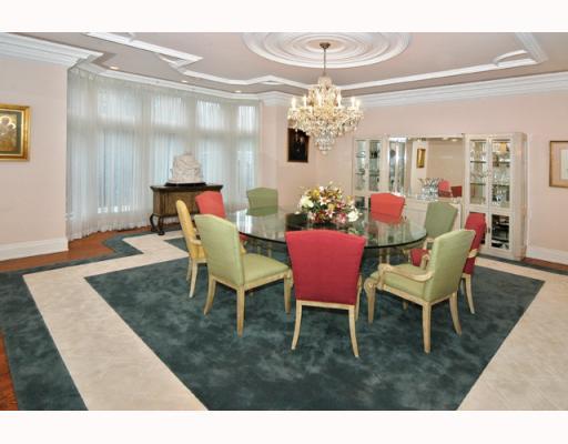 2 Woodcliff Road Fox Chapel, PA 15238 - Photo 4 of 18 Dining Room. HARDWOOD FLOORS. EXQUISITE TRIM DETAILING.