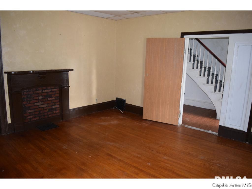 1216 North 6th Street Springfield, IL 62702 - Photo 3 of 16