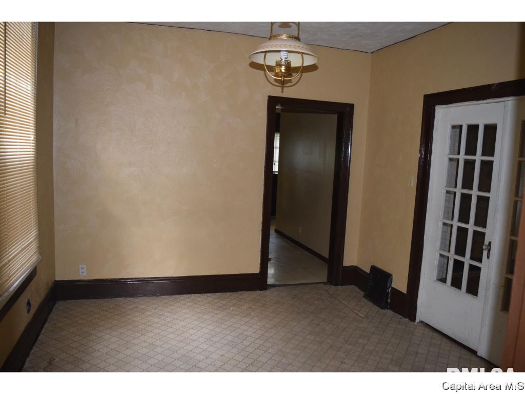 1216 North 6th Street Springfield, IL 62702 - Photo 4 of 16